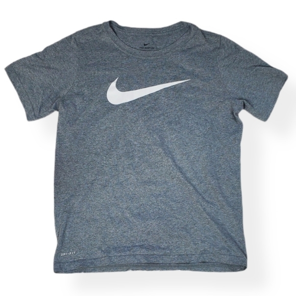 Nike Other - Grey Nike dri-fit tee Size Large